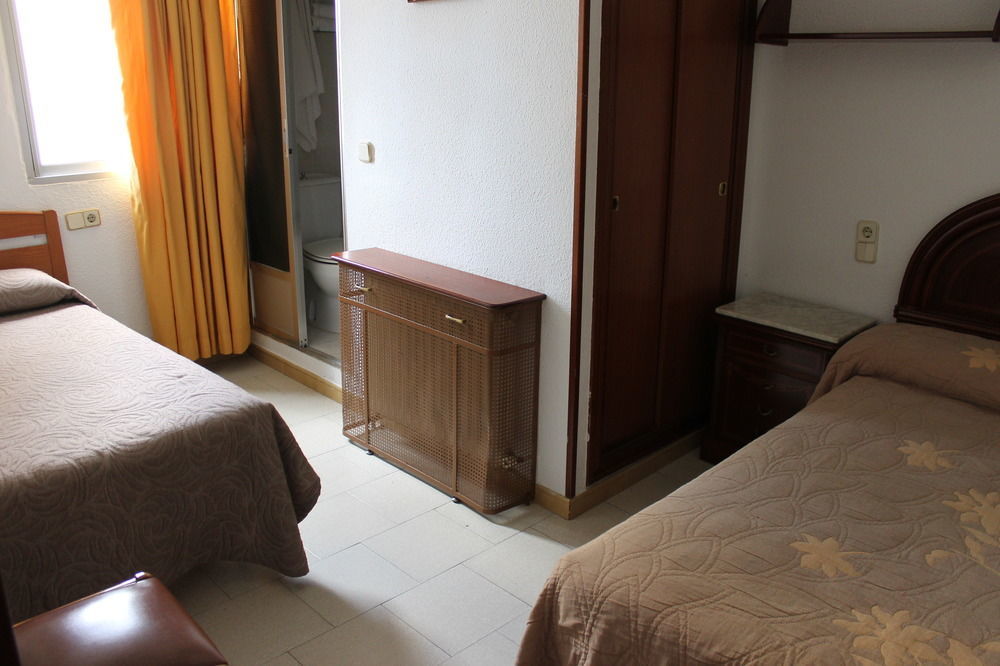 Hostal Conchita Legazpi Madryt Zewnętrze zdjęcie