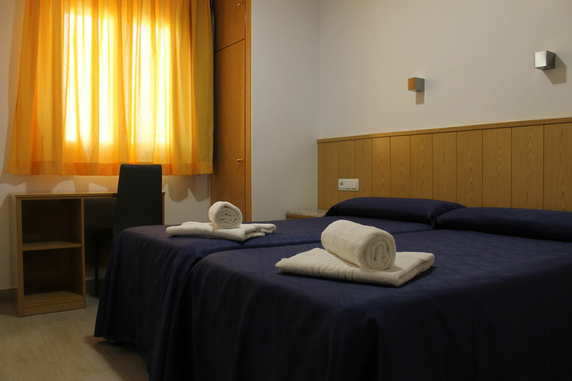 Hostal Conchita Legazpi Madryt Zewnętrze zdjęcie